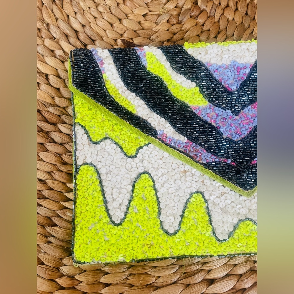 Nila Anthony “ Slime Crime” Sequin Clutch - Picture 4 of 11